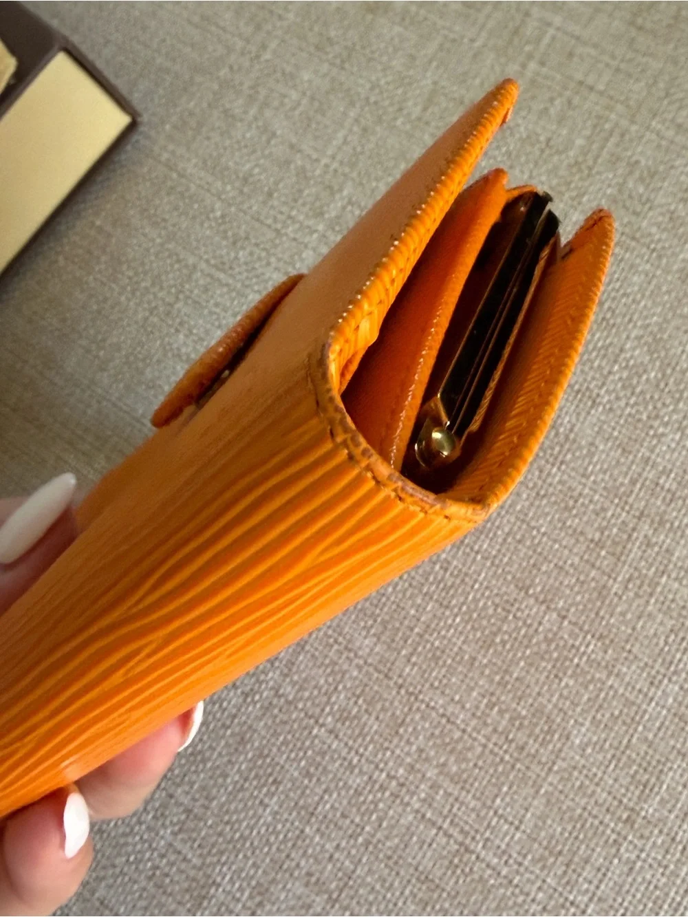 Louis Vuitton Epi Porte Monnaie Viennois Mandarin Orange Kiss Lock Coin Wallet